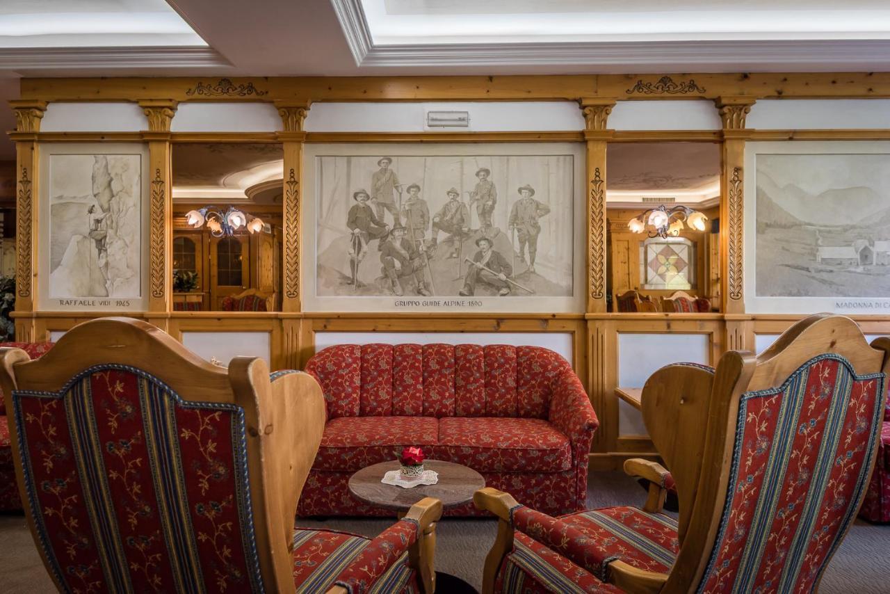 מדונה די קמפיליו Hotel St. Raphael מראה חיצוני תמונה